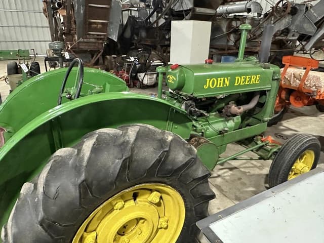 Image of John Deere A equipment image 2