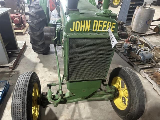 Image of John Deere A equipment image 4