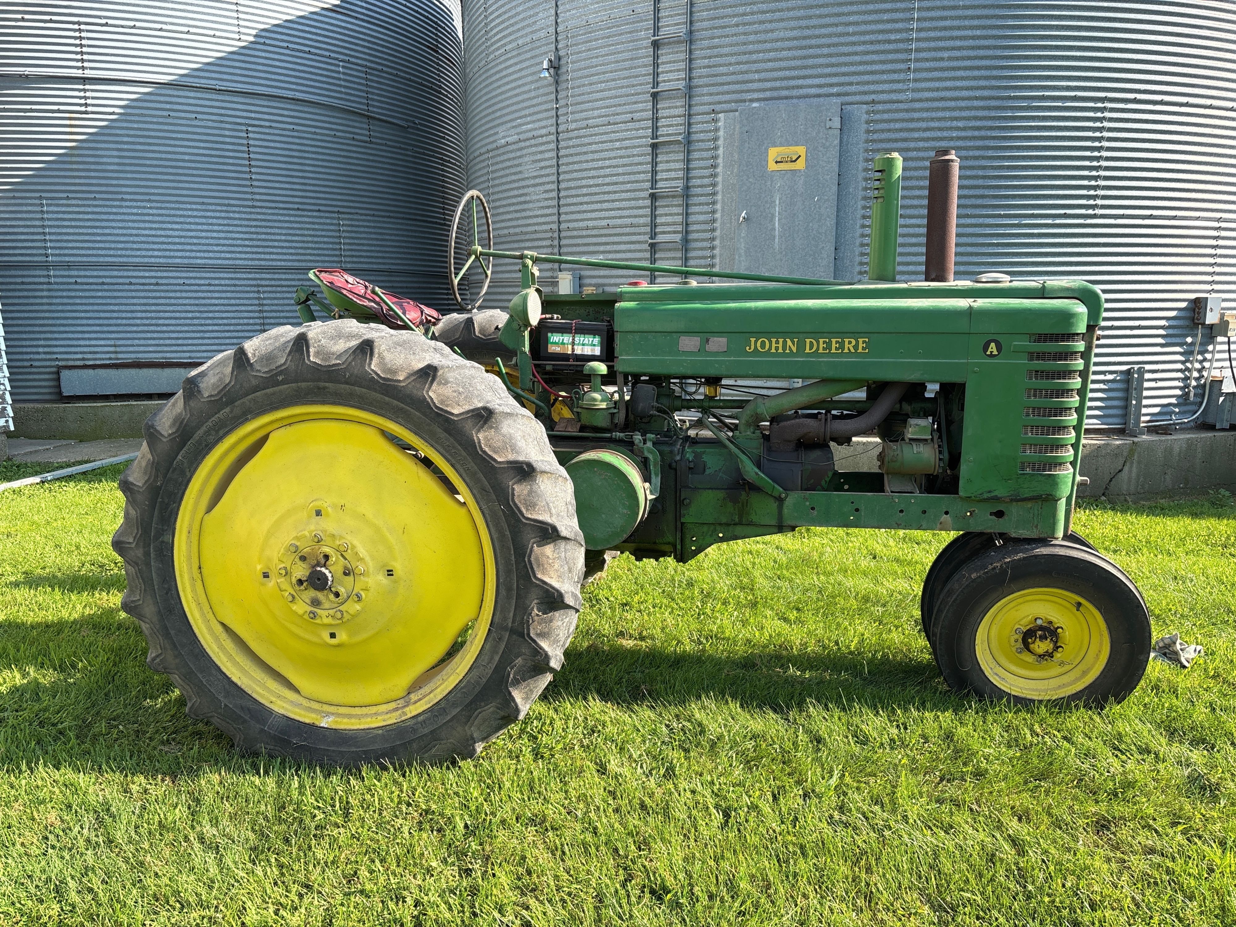 Main image John Deere A