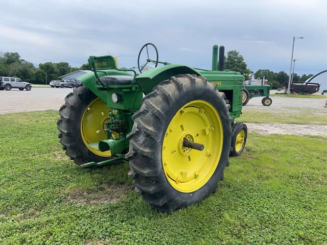 Image of John Deere A equipment image 4