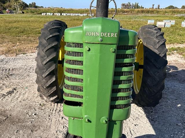 Image of John Deere A equipment image 4