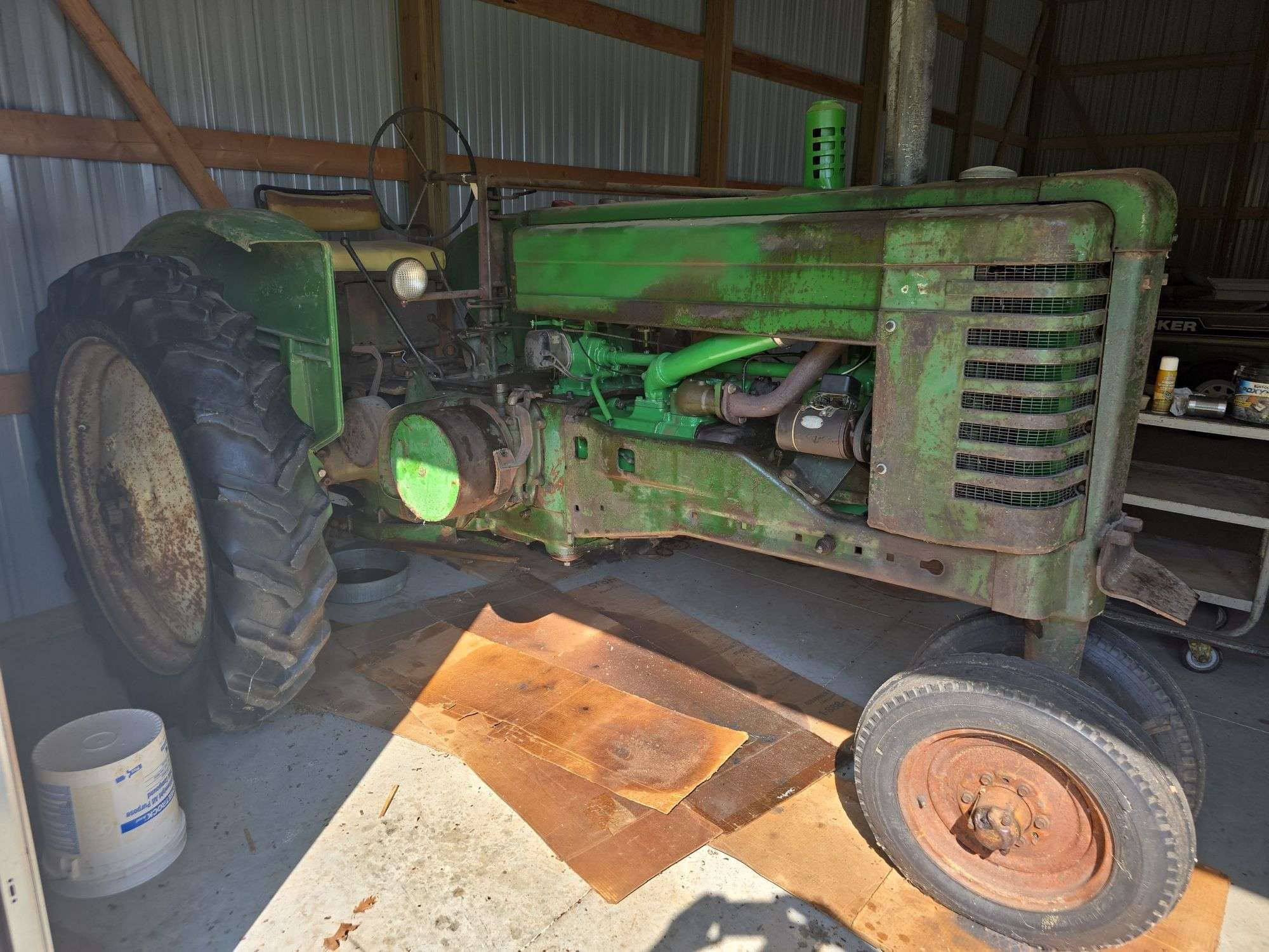 John Deere A Equipment Image0