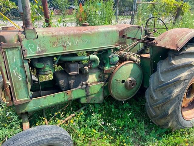 Image of John Deere A equipment image 2