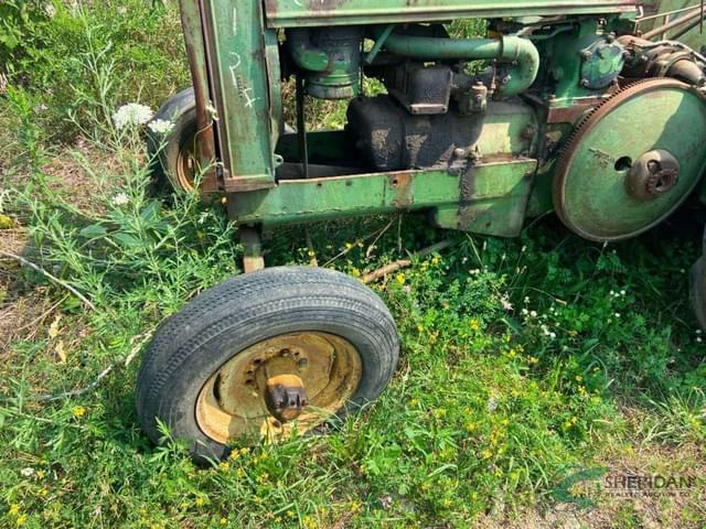 Image of John Deere A equipment image 1