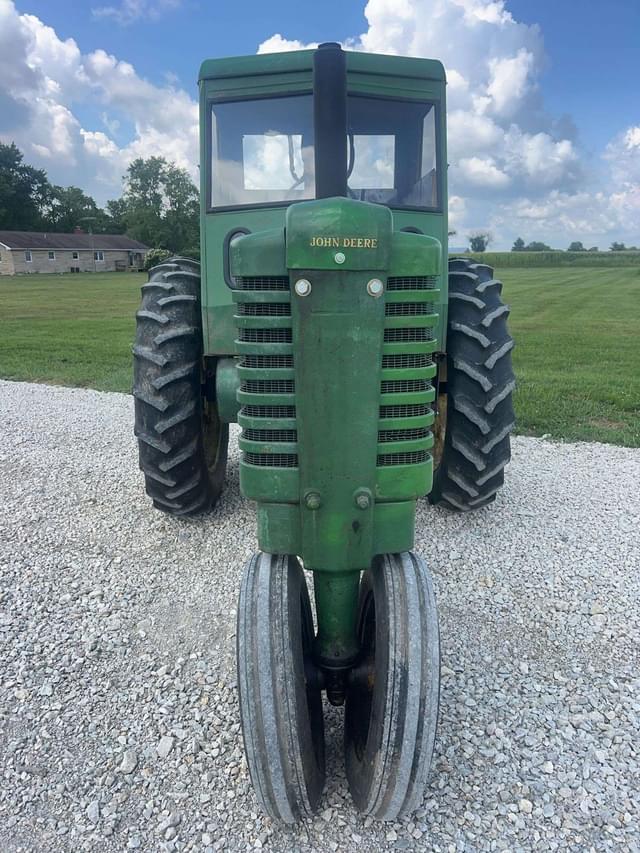 Image of John Deere A equipment image 1