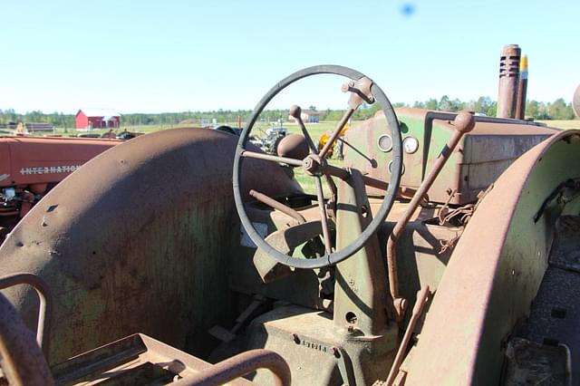 Image of John Deere A equipment image 1