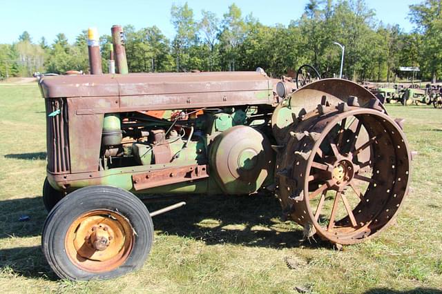 Image of John Deere A equipment image 3