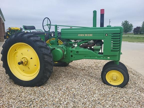 Image of John Deere A Image 0