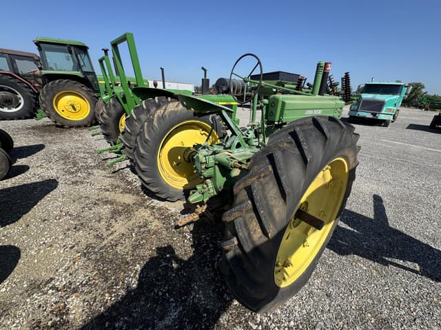 Image of John Deere A equipment image 4