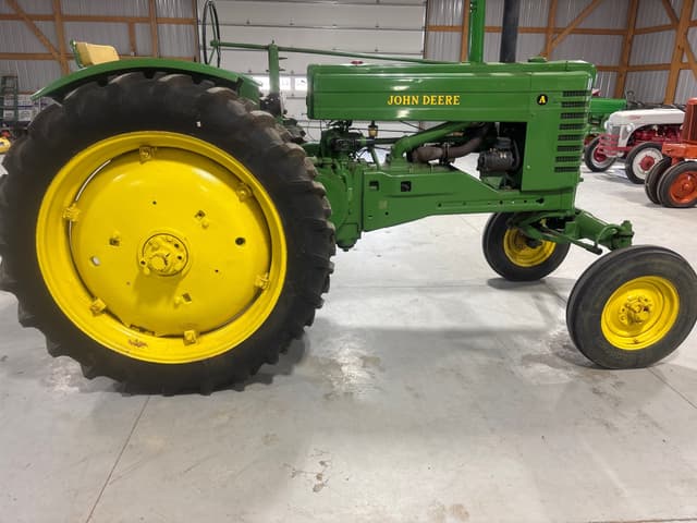 Image of John Deere A equipment image 1