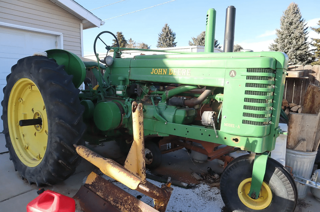 Image of John Deere A Image 0