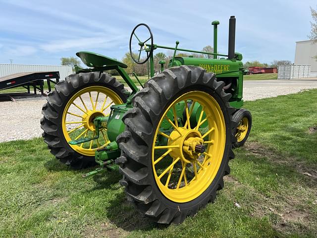 Image of John Deere A equipment image 4