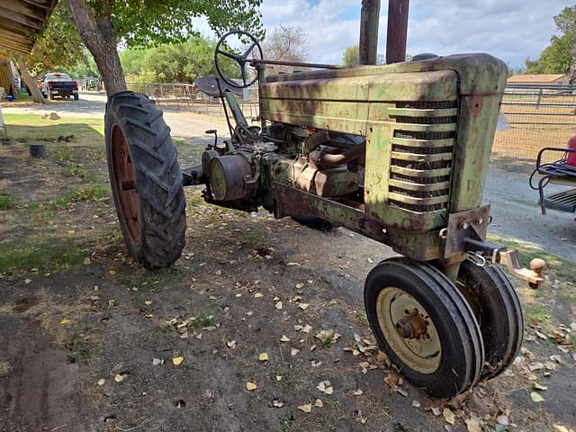 Image of John Deere A equipment image 1