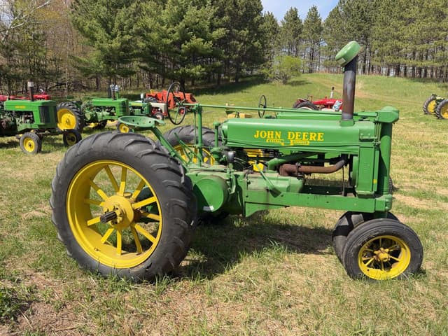 Image of John Deere A equipment image 1