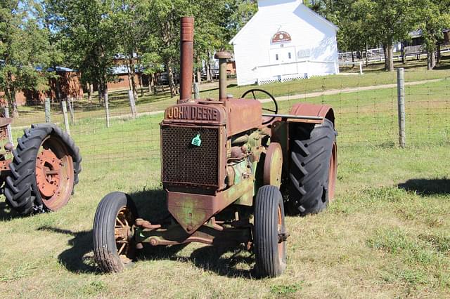 Image of John Deere A equipment image 1