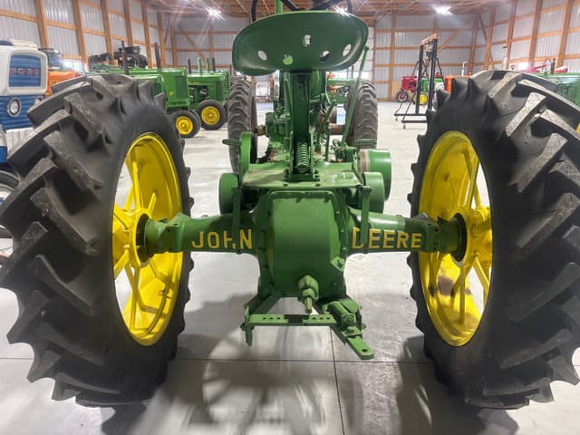 Image of John Deere A equipment image 3