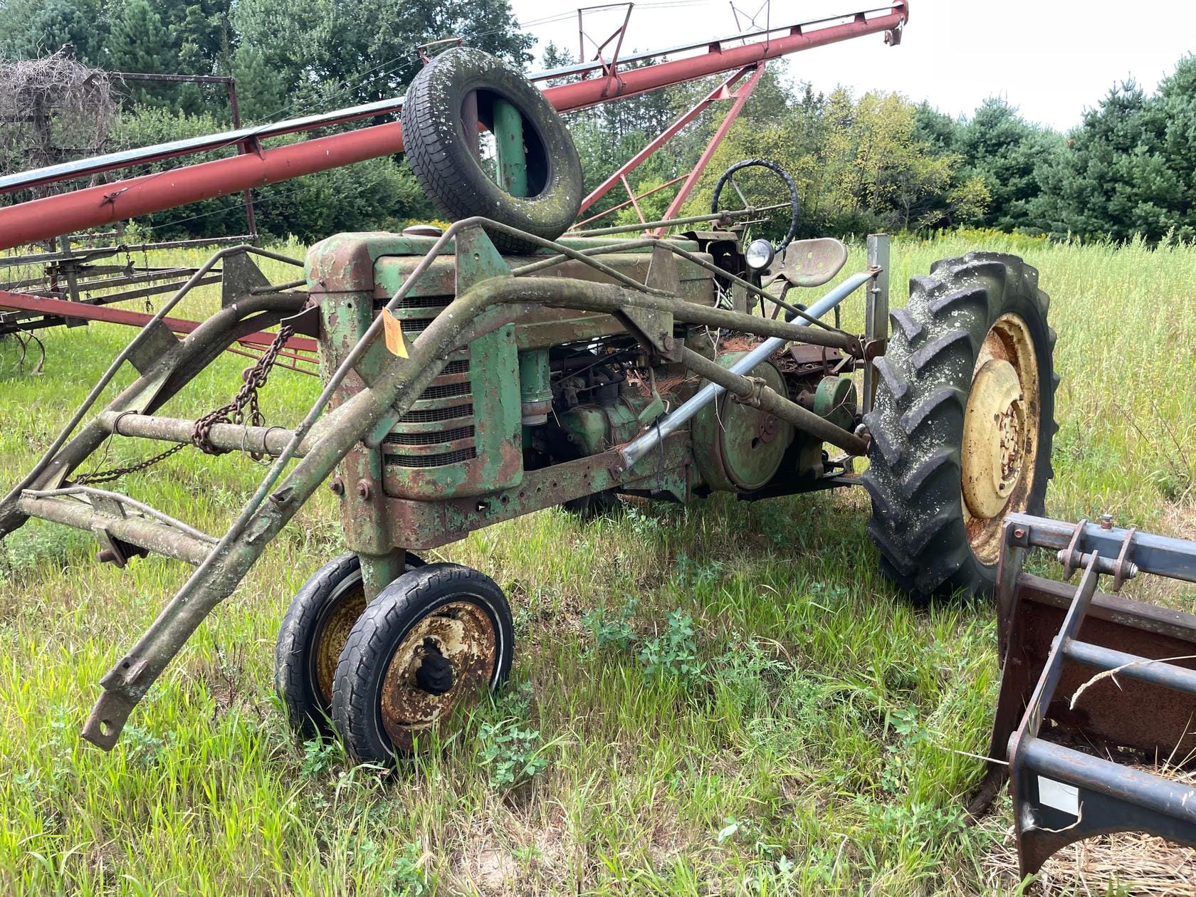 John Deere A Equipment Image0