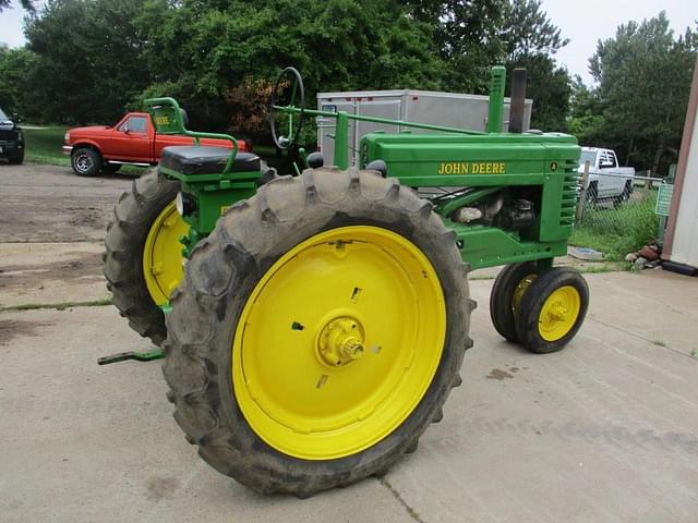 Image of John Deere A equipment image 4