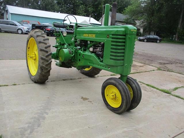Image of John Deere A equipment image 1