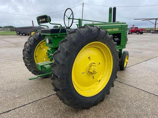 Image of John Deere A equipment image 2