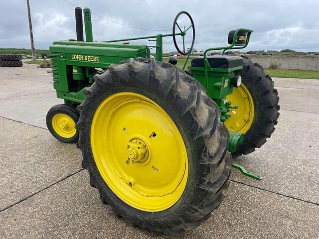 Image of John Deere A equipment image 3