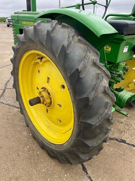 Image of John Deere A equipment image 4