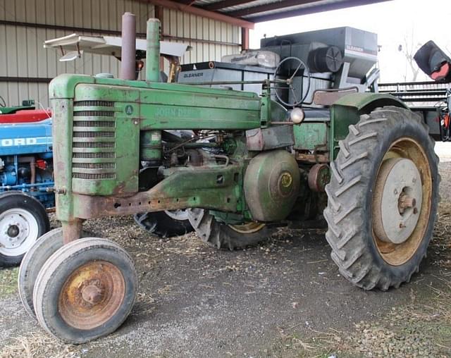 Image of John Deere A equipment image 2