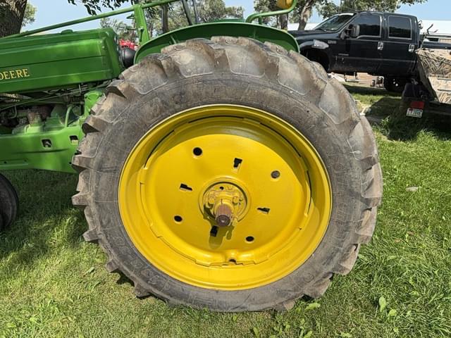 Image of John Deere A equipment image 2