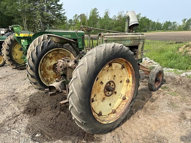 Image of John Deere A equipment image 3