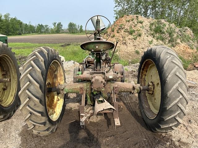 Image of John Deere A equipment image 2