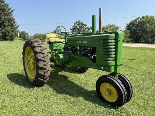 Image of John Deere A equipment image 2