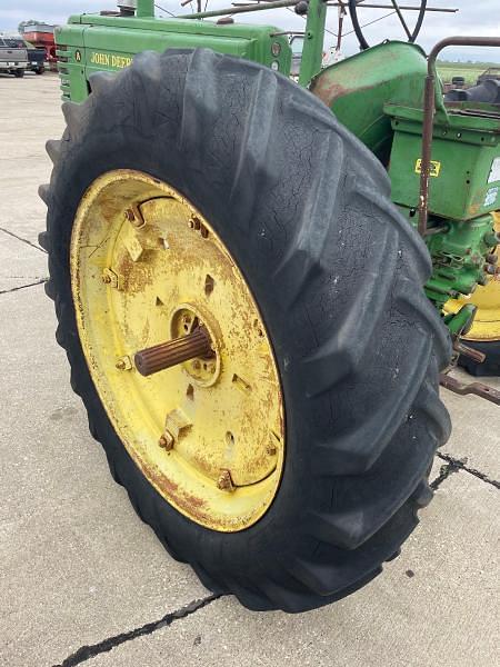 Image of John Deere A equipment image 4