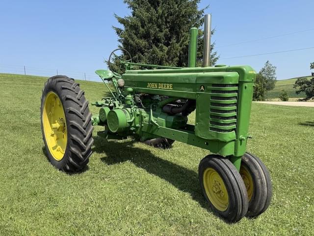 Image of John Deere A equipment image 2
