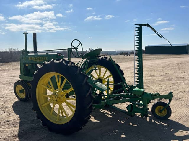 Image of John Deere A equipment image 4