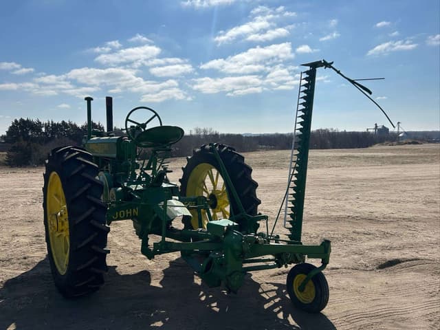 Image of John Deere A equipment image 3