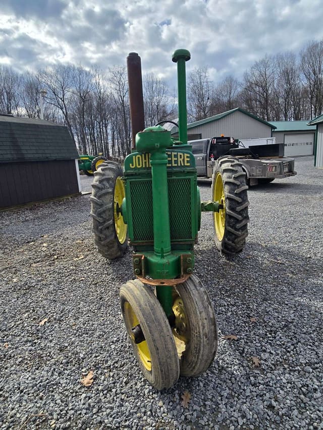 Image of John Deere A equipment image 3