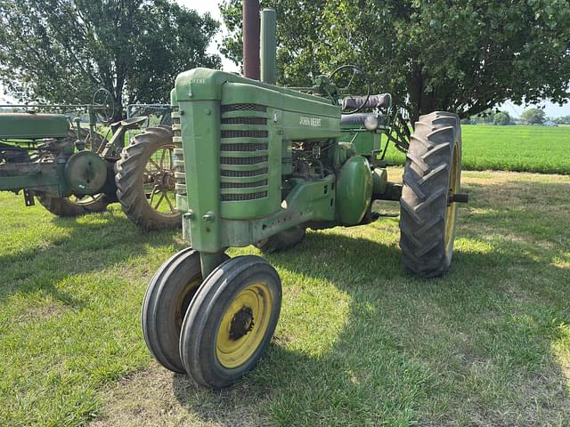 Image of John Deere A equipment image 4