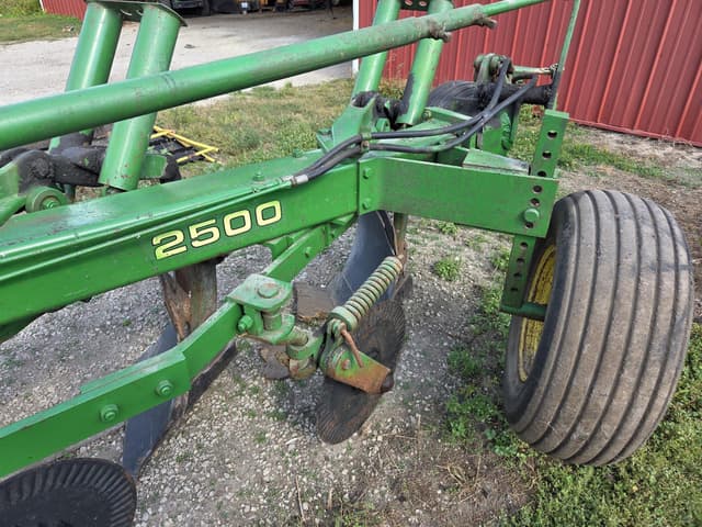 Image of John Deere A2500 equipment image 4