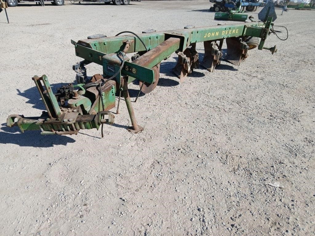 John Deere A2600 Equipment Image0