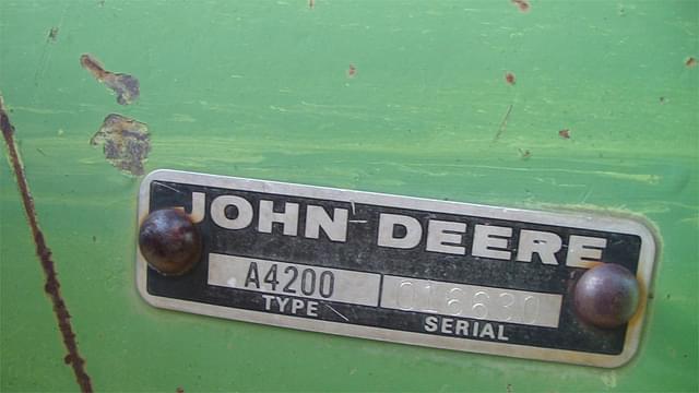 Image of John Deere A4200 equipment image 4