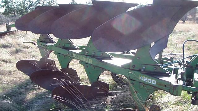 Image of John Deere A4200 equipment image 2