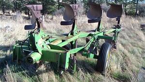 John Deere 4200 Image