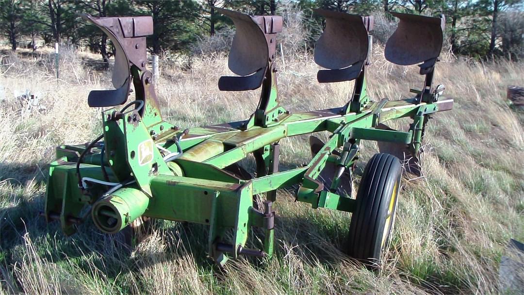 Image of John Deere 4200 Primary image