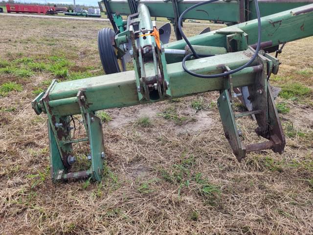 Image of John Deere A4600 equipment image 4