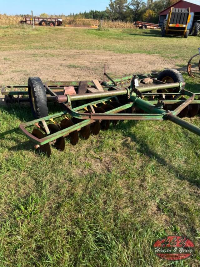 Image of John Deere H1300 equipment image 4