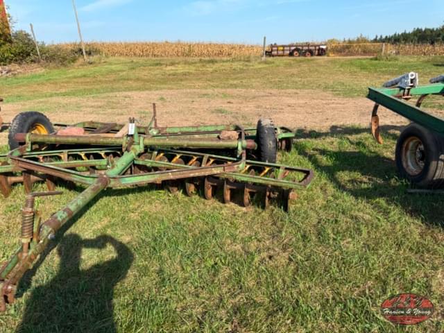 Image of John Deere H1300 equipment image 1