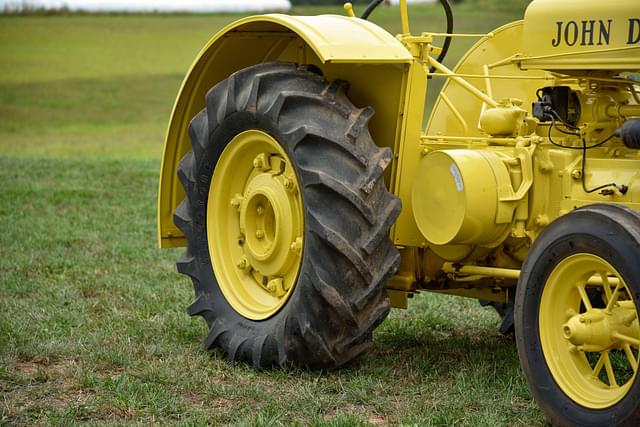 Image of John Deere A equipment image 2