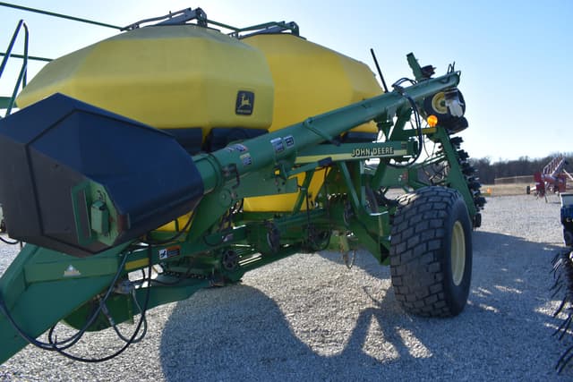 Image of John Deere 1900 equipment image 4