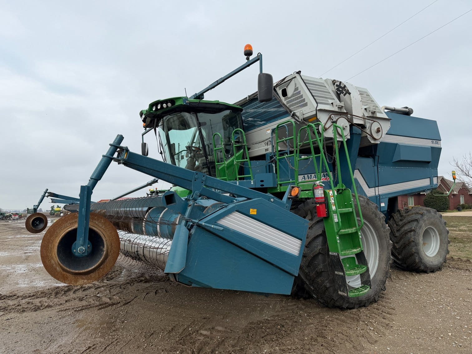 Amadas 9990 Equipment Image0