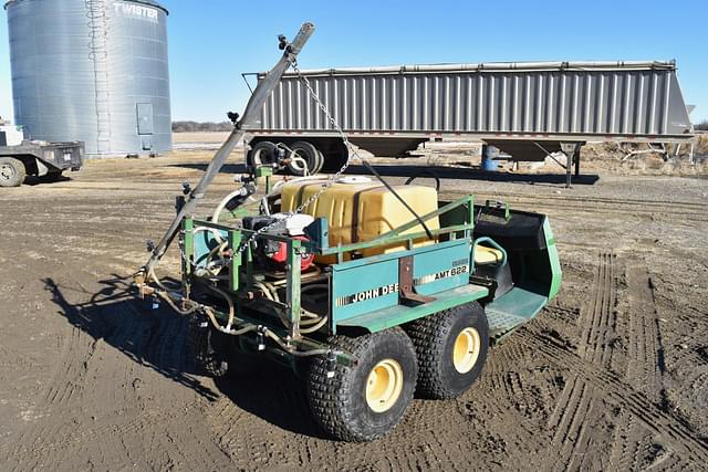 Image of John Deere AMT622 equipment image 4